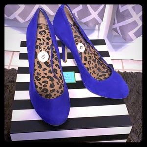 Purple suede heels 👠